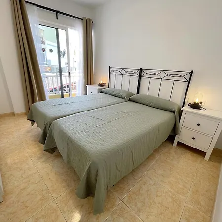 Edificio Don Diego Apartment *