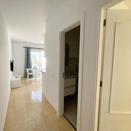 Edificio Don Diego * لوس كريستيانوس